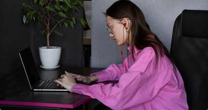 What Is an AI-Native Professional? What It Means and How to Become One