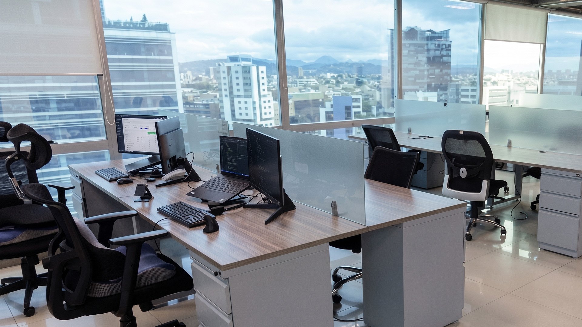megatower-bogota-open-workspace-2